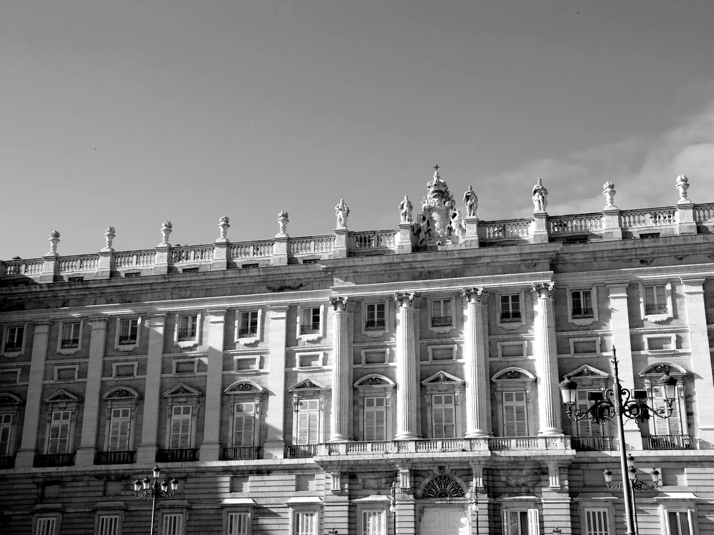Madrid, la façade principale du palais royal